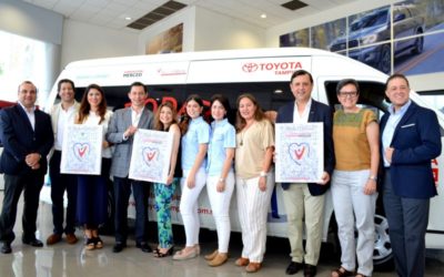 Donativo de camioneta Toyota a Unión Provida A.C.